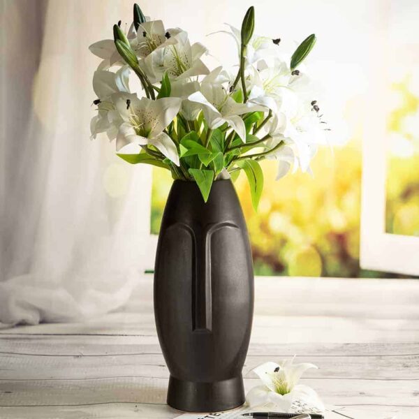 Ceramic vase from the Faces series in black - L