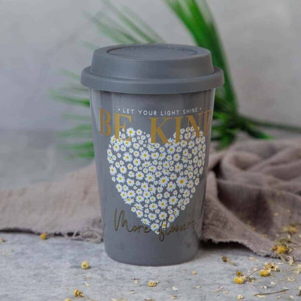 Gift mug with lid - Daisies 370ml