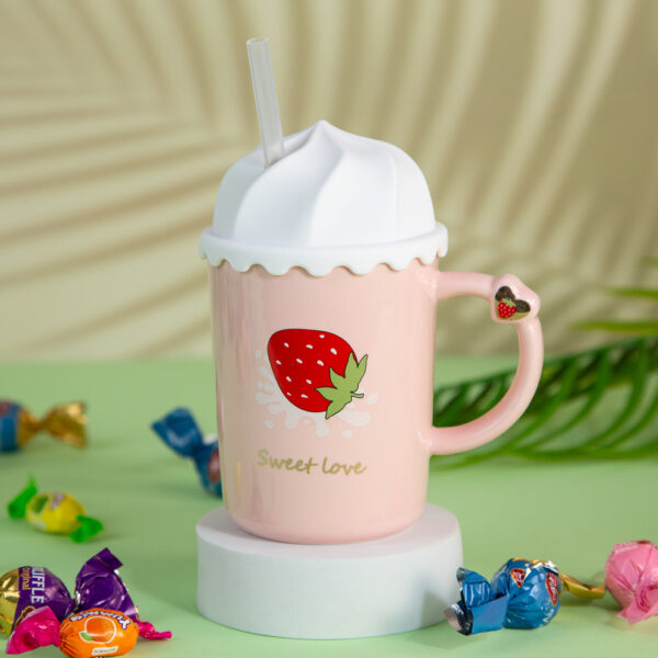 Gift Mug with Lid and Spoon - Strawberries 350ml