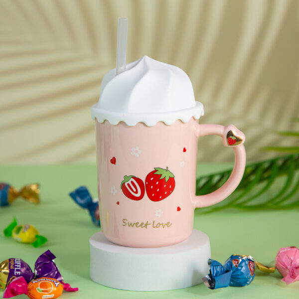 Gift Mug with Lid and Spoon - Strawberries 350ml