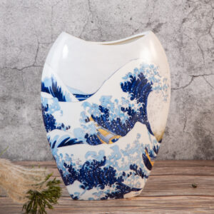 Vase from the Great Wave off Kanagawa series 25 cm.