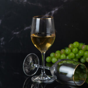 Set of white wine glasses from the Gold series 350ml