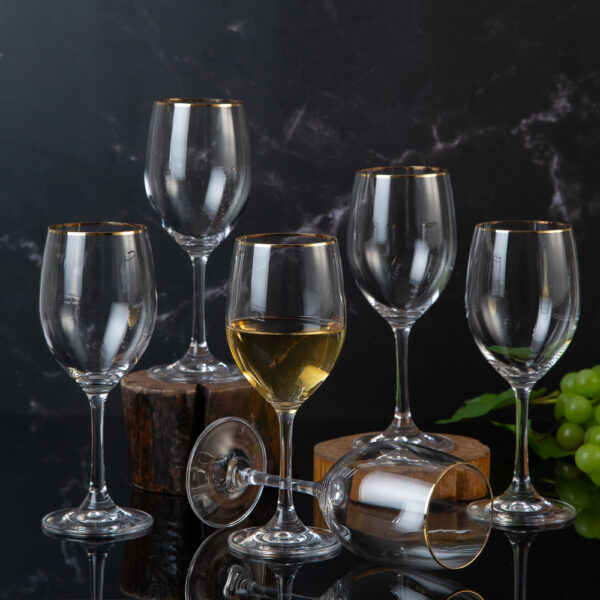 Set of white wine glasses from the Gold series 350ml