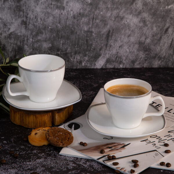 Set of two cups and saucers Sophisticated style 220ml.