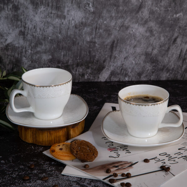 Set of two cups and saucers - Innovation 220ml.