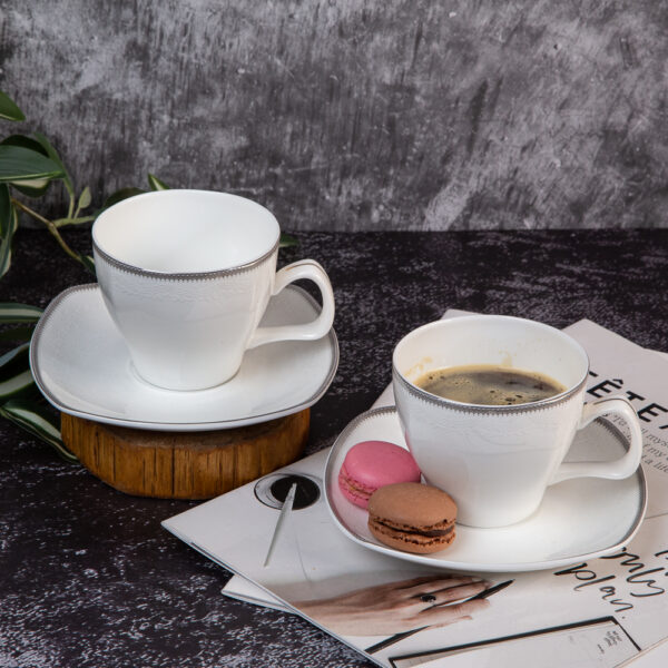 Set of two cups and saucers Sophisticated style 220ml.