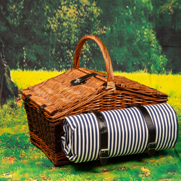 Picnic basket for four with blanket