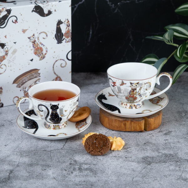 Set of two cups and saucers from the Cats series - 250ml