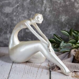 Decorative Figurine - Nostalgia