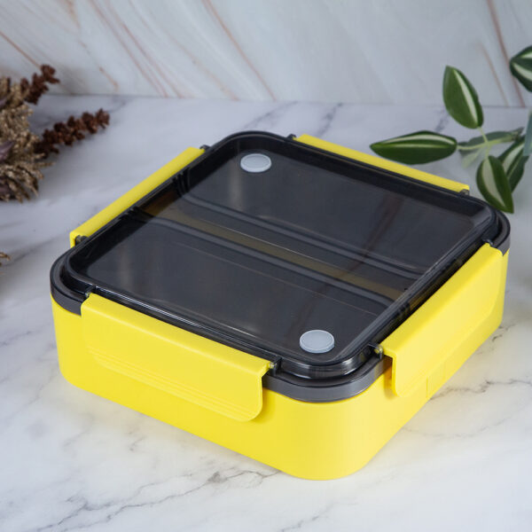 Food box with two compartments